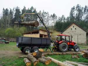 Vyvážečka a Zetor