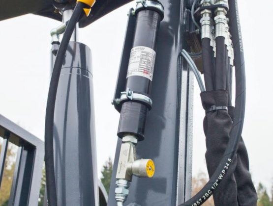 Tlumič pohybů hydraulické ruky