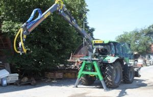 hydraulická ruka za traktor
