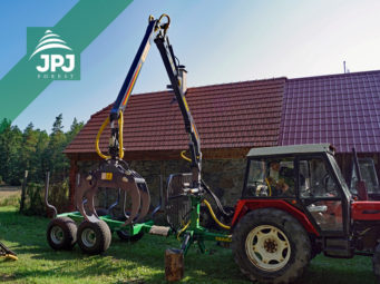 Vyvážečka dřeva Farma CT 5,3-8 + traktor Zetor 7245