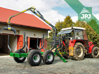 Zetor 7245 a traktorová vyvážečka Farma, nosnost 6 tun