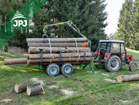 vyvážečka dřeva Farma s nosností 6 tun